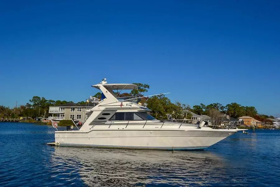 1988 Sea Ray 440 Convertible
