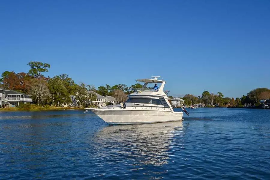 1988 Sea Ray 440 Convertible