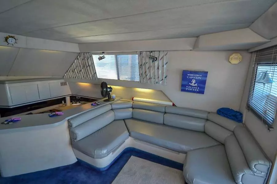 1988 Sea Ray 440 Convertible