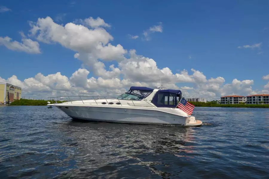 1996 Sea Ray 400 Express Cruiser
