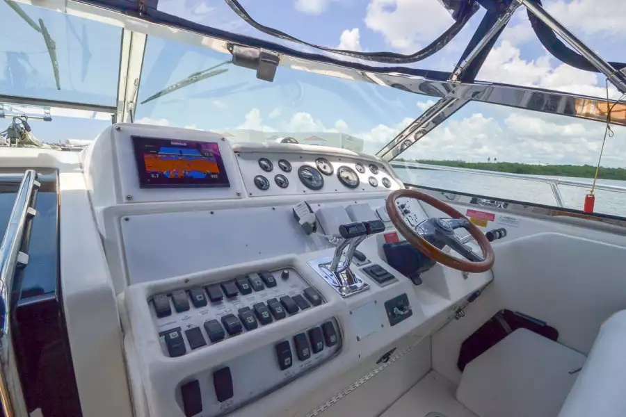 1996 Sea Ray 400 Express Cruiser