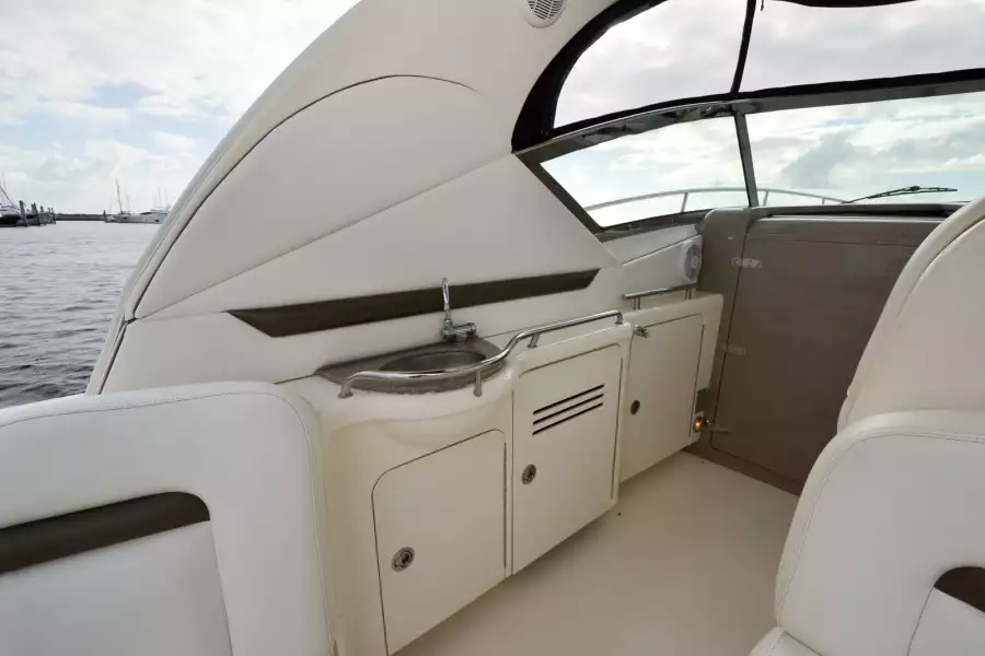 2007 Sea Ray 38 Sundancer