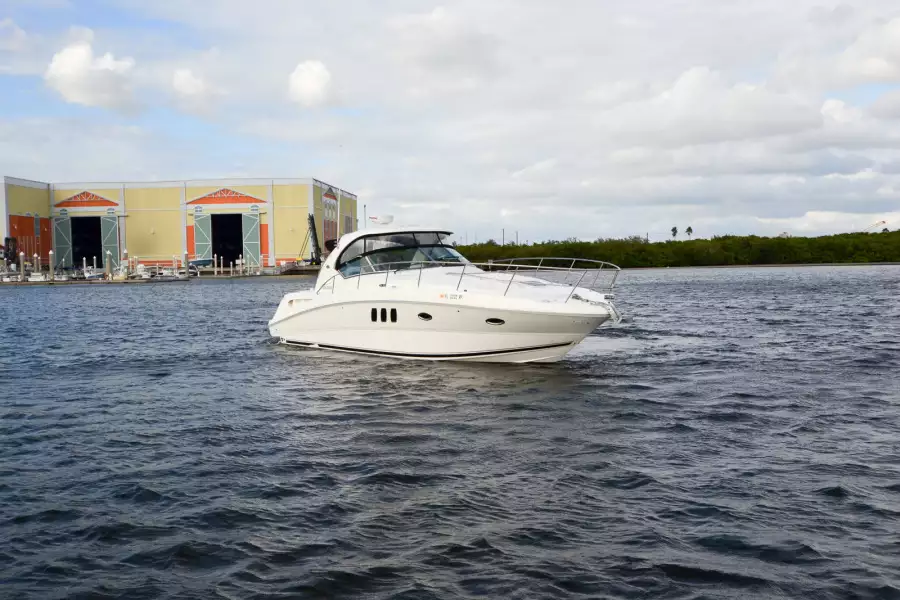 2007 Sea Ray 38 Sundancer