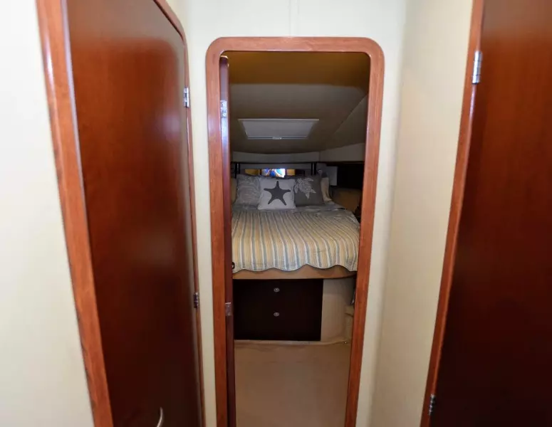 2005 Sea Ray 420 Sedan Bridge