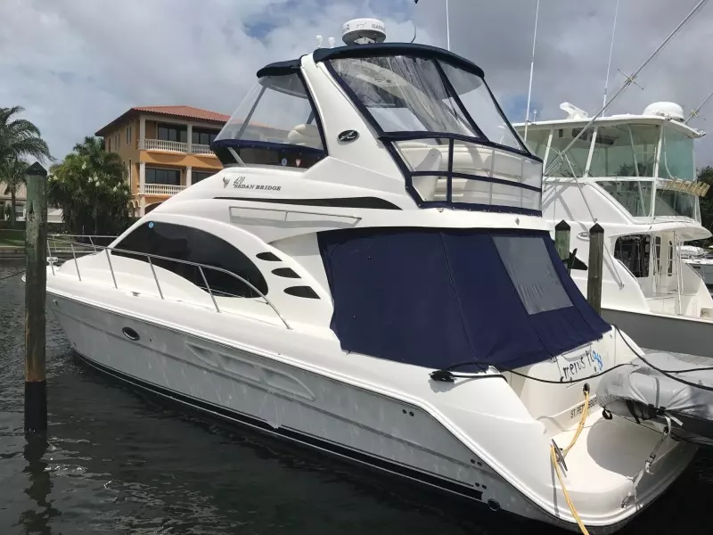 2005 Sea Ray 420 Sedan Bridge