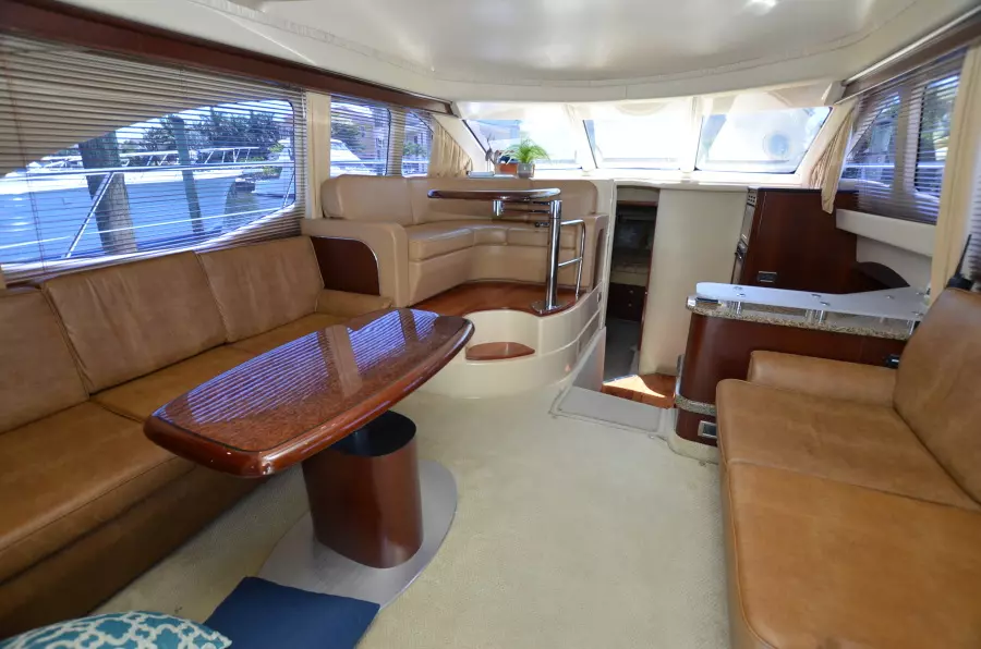 2005 Sea Ray 420 Sedan Bridge