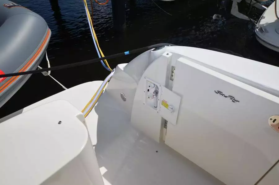 2005 Sea Ray 420 Sedan Bridge