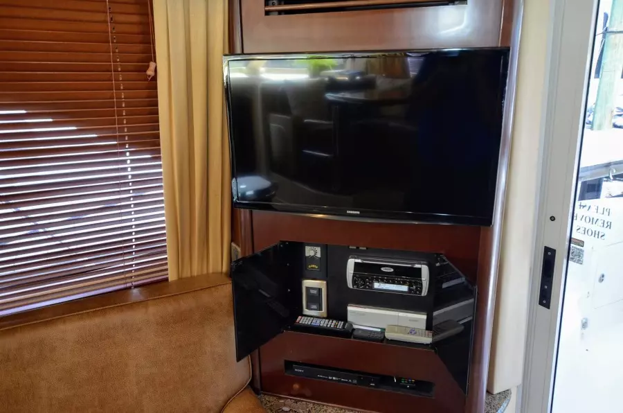 2005 Sea Ray 420 Sedan Bridge