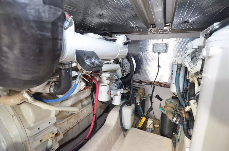 2005 Sea Ray 420 Sedan Bridge