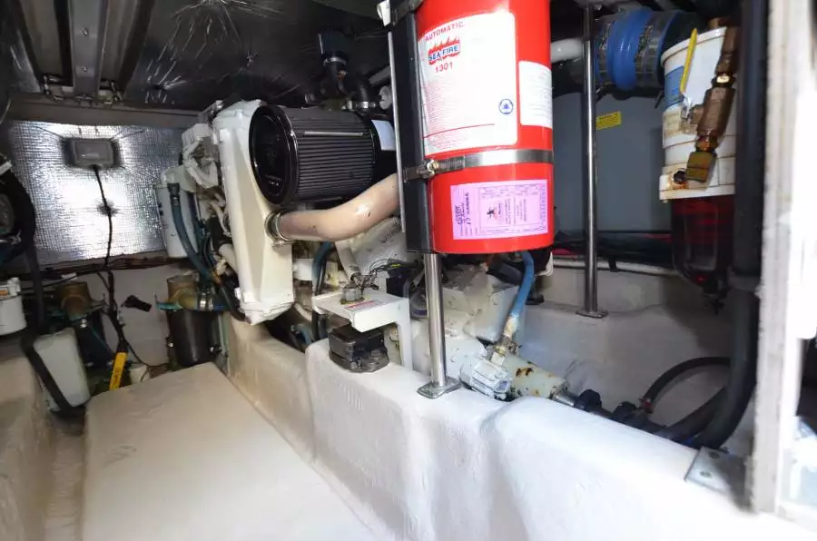 2005 Sea Ray 420 Sedan Bridge