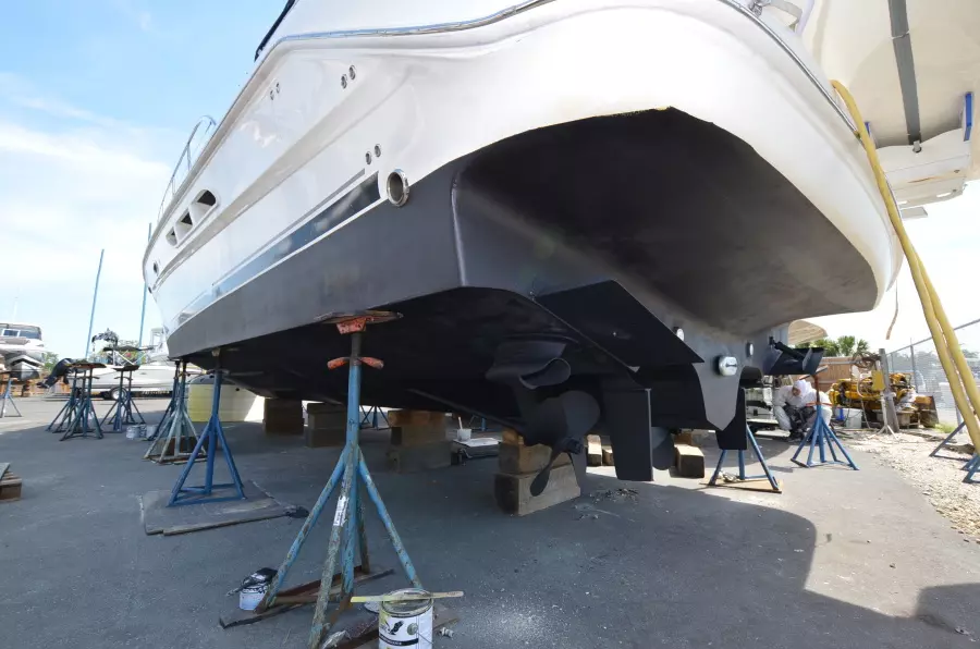 2005 Sea Ray 420 Sedan Bridge