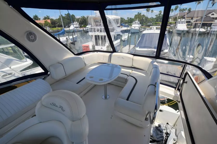 2005 Sea Ray 420 Sedan Bridge