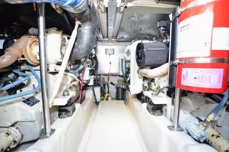 2005 Sea Ray 420 Sedan Bridge