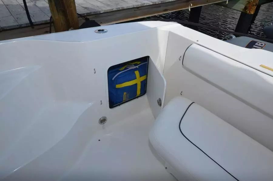 2005 Sea Ray 420 Sedan Bridge