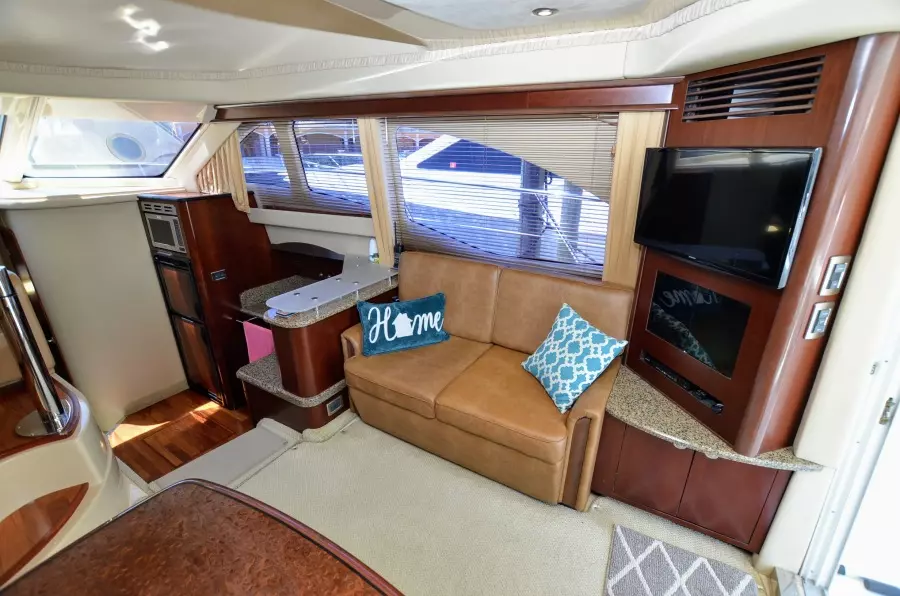 2005 Sea Ray 420 Sedan Bridge