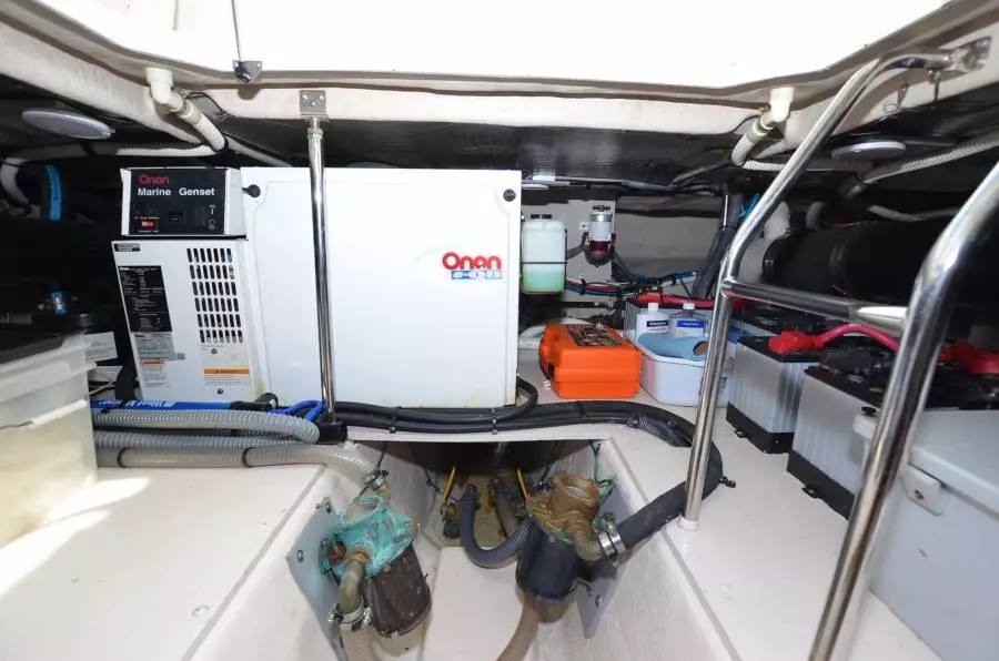 2005 Sea Ray 420 Sedan Bridge