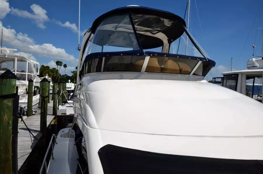 2005 Sea Ray 420 Sedan Bridge