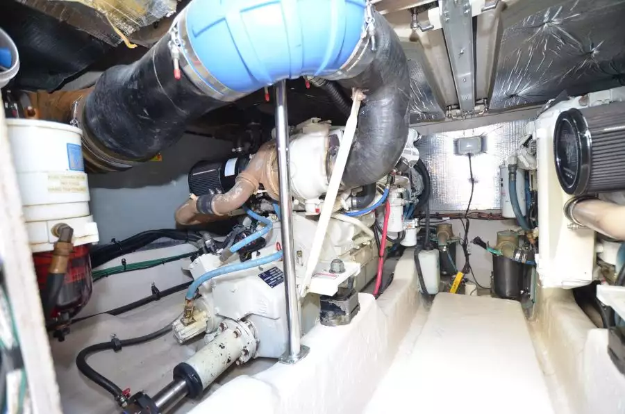 2005 Sea Ray 420 Sedan Bridge