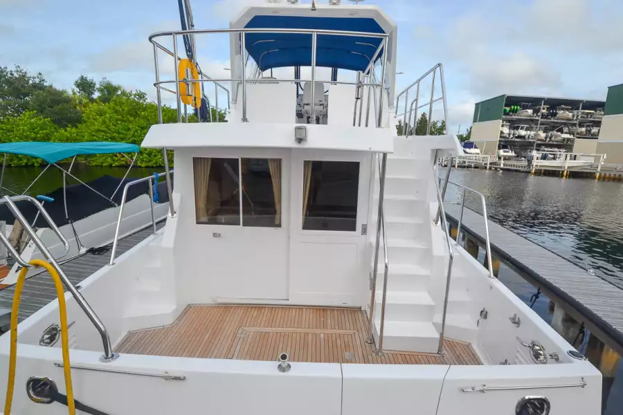 2001 Ocean Alexander 510 Classico