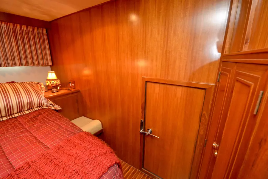 2001 Ocean Alexander 510 Classico