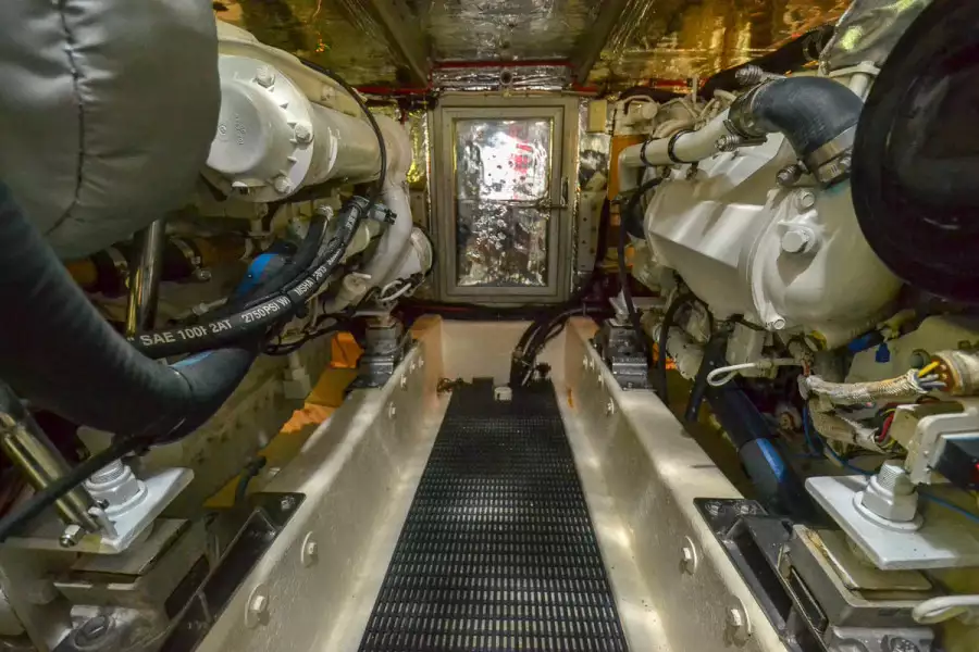 2001 Ocean Alexander 510 Classico