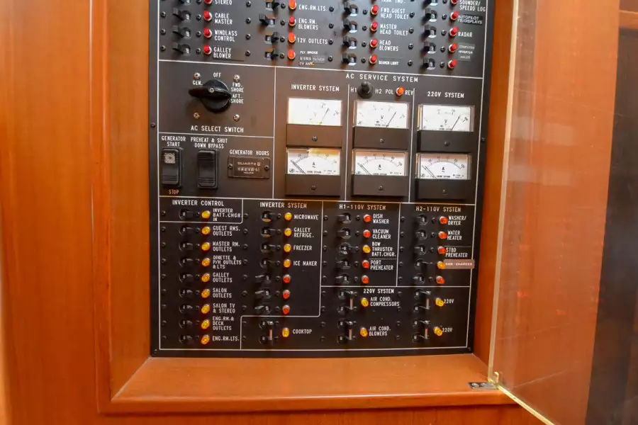 2001 Ocean Alexander 510 Classico