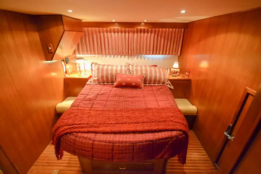 2001 Ocean Alexander 510 Classico