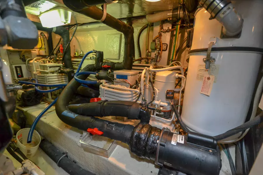 2001 Ocean Alexander 510 Classico