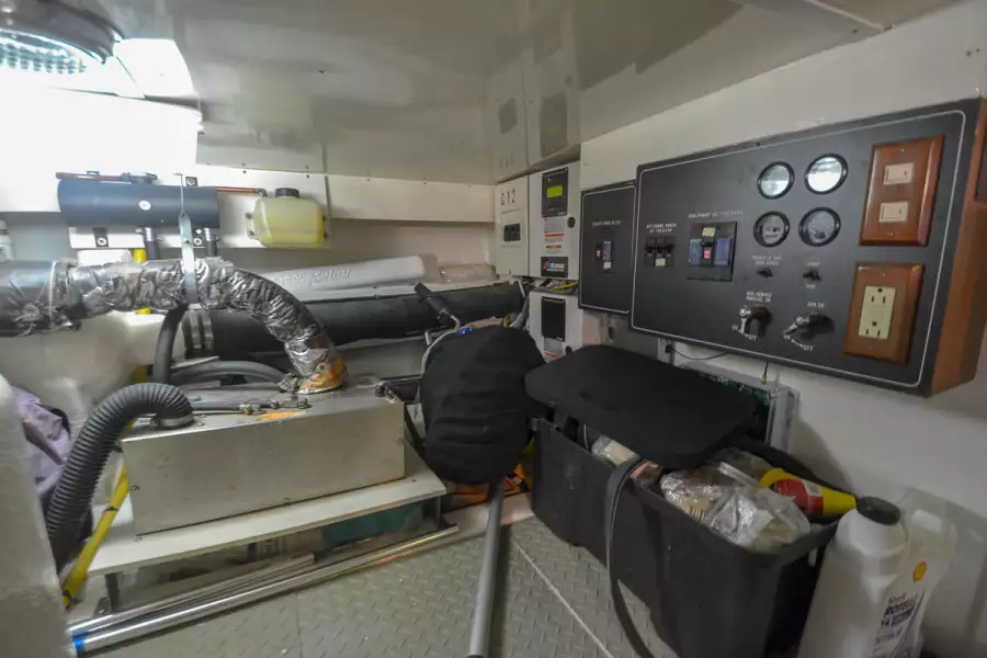 2001 Ocean Alexander 510 Classico