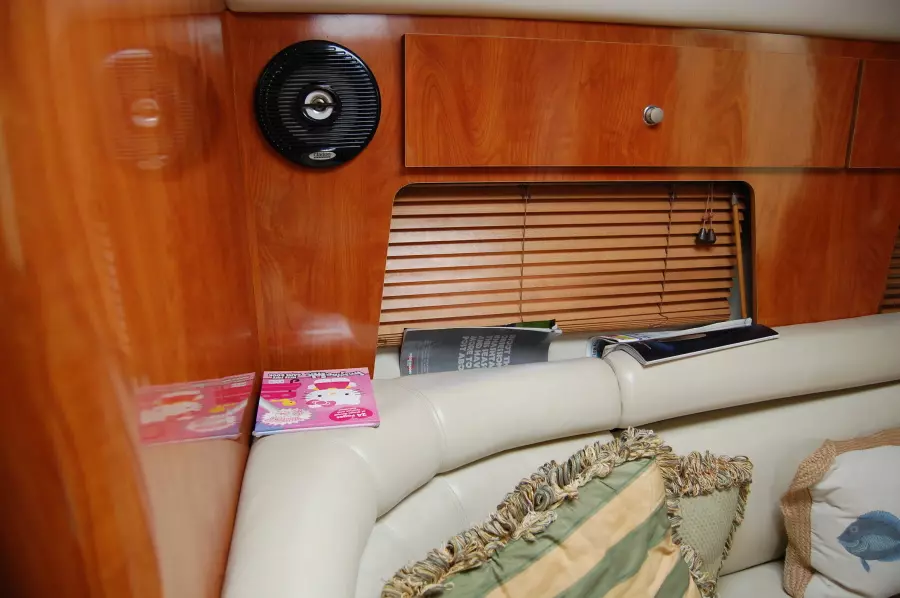 2004 Four Winns 328 Vista