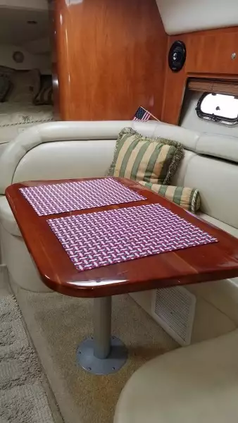 2004 Four Winns 328 Vista