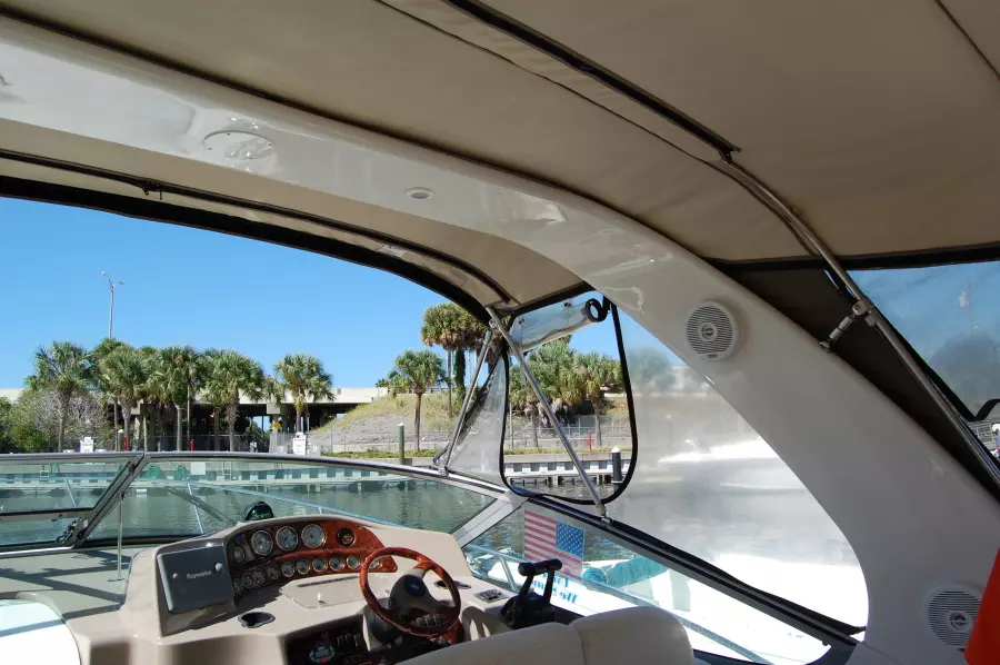 2004 Four Winns 328 Vista