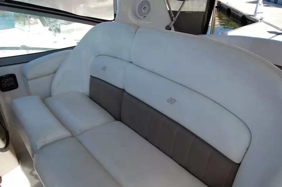 2004 Four Winns 328 Vista