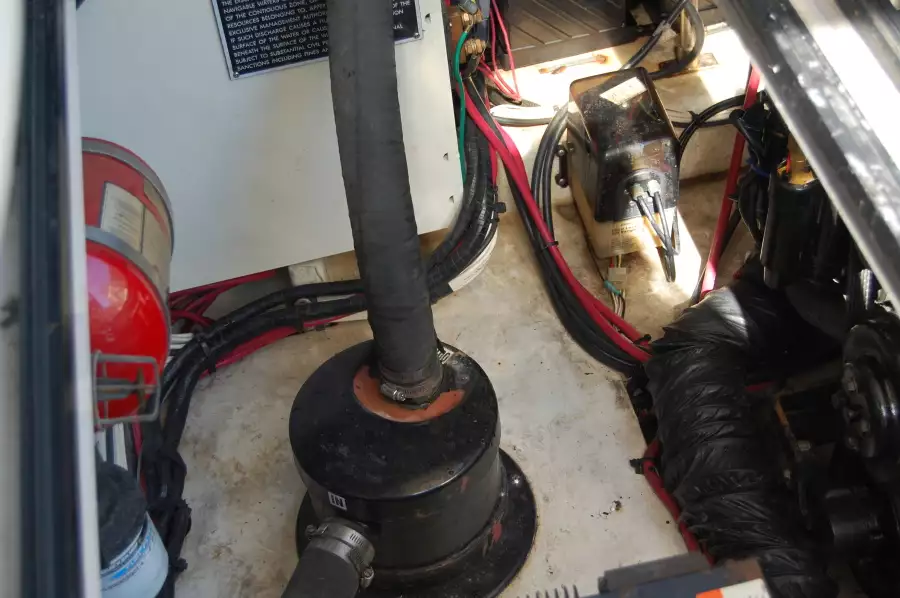 2004 Four Winns 328 Vista