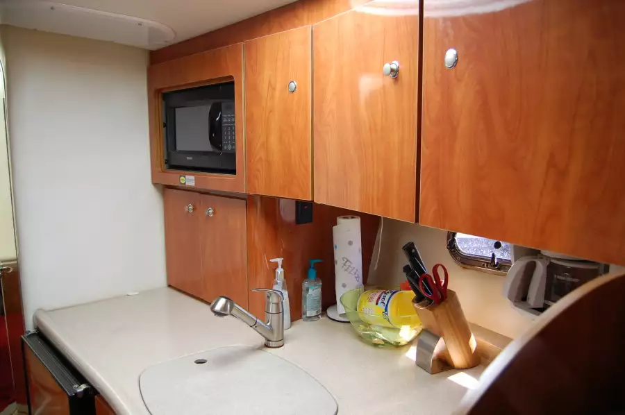 2004 Four Winns 328 Vista