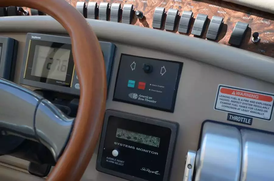 1999 Sea Ray 500 Sundancer