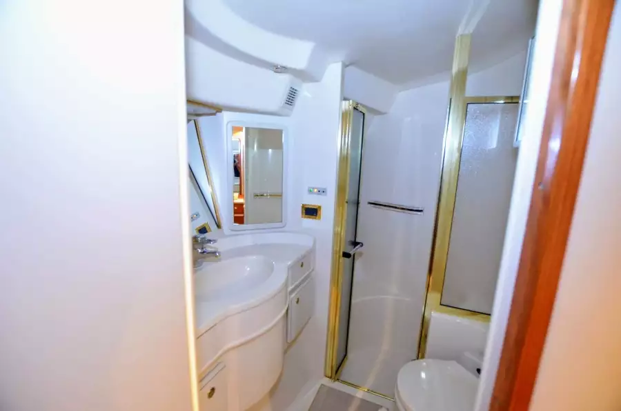 1999 Sea Ray 500 Sundancer