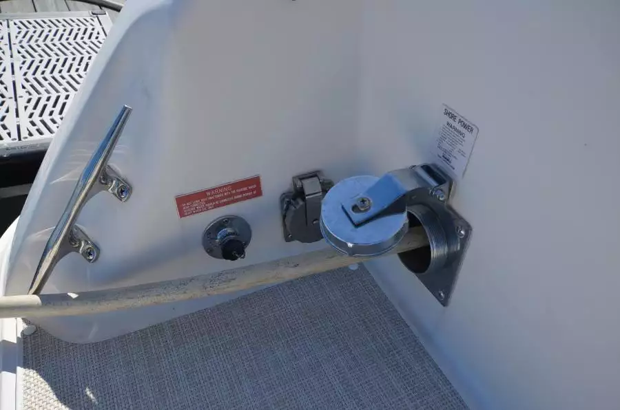 1999 Sea Ray 500 Sundancer