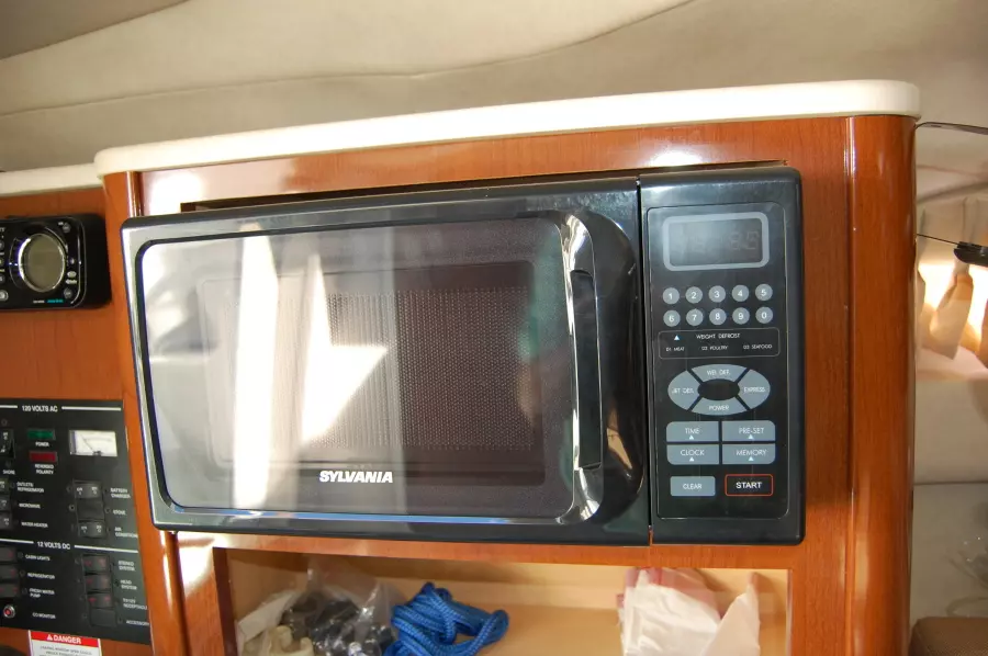 2011 Sea Ray 240 DA