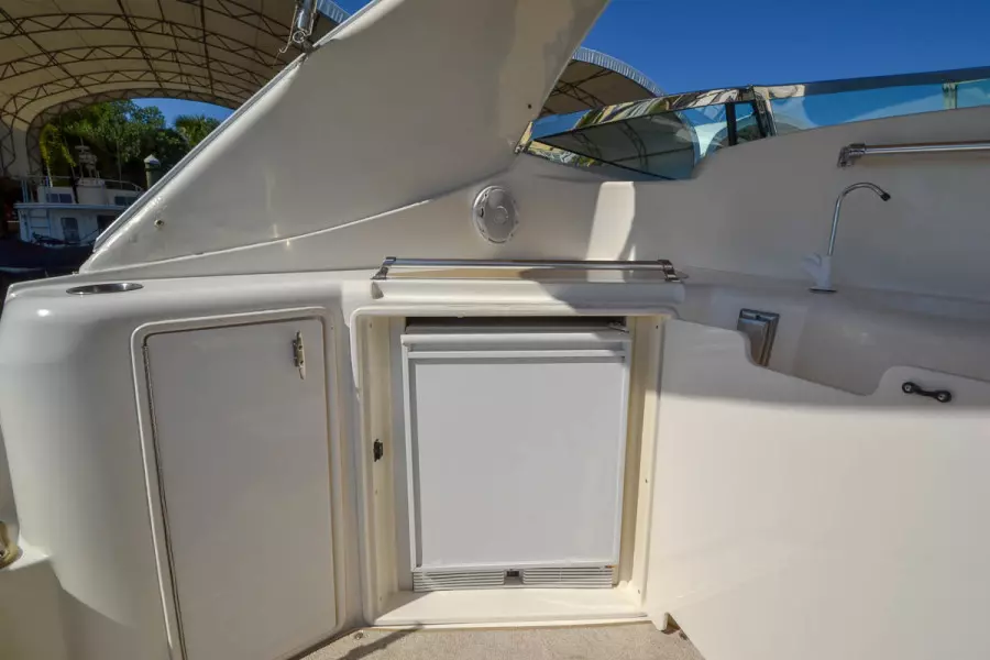 Cockpit Refrigerator