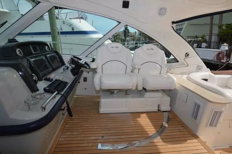 2011 Sea Ray 500 Sundancer