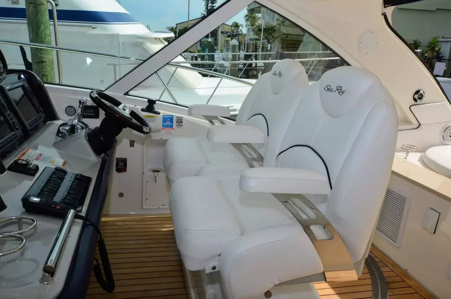 2011 Sea Ray 500 Sundancer