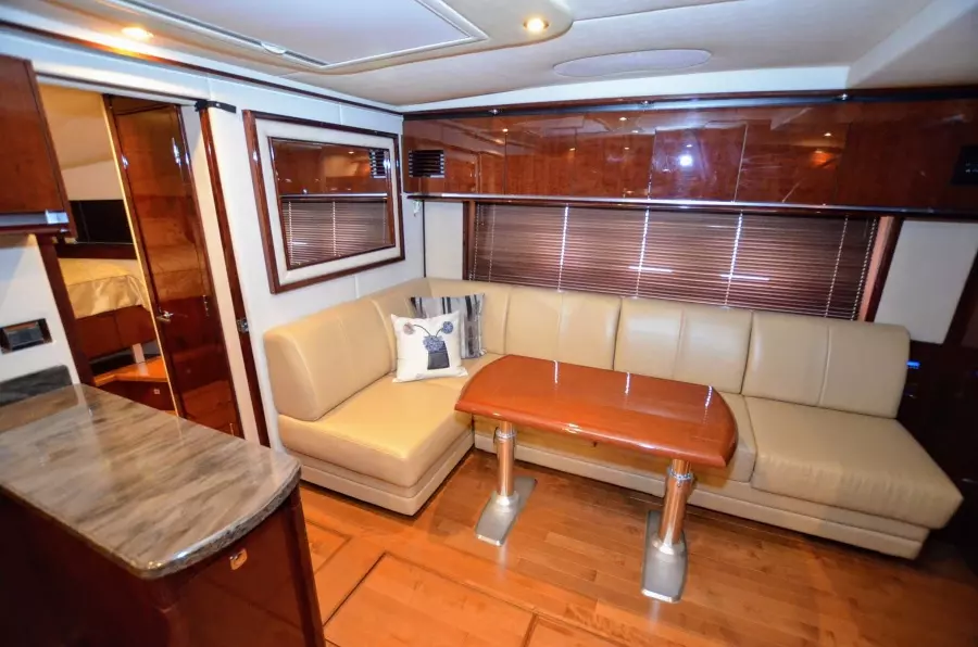 2011 Sea Ray 500 Sundancer