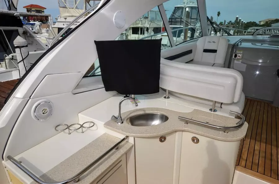 2011 Sea Ray 500 Sundancer