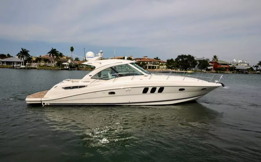 2011 Sea Ray 500 Sundancer