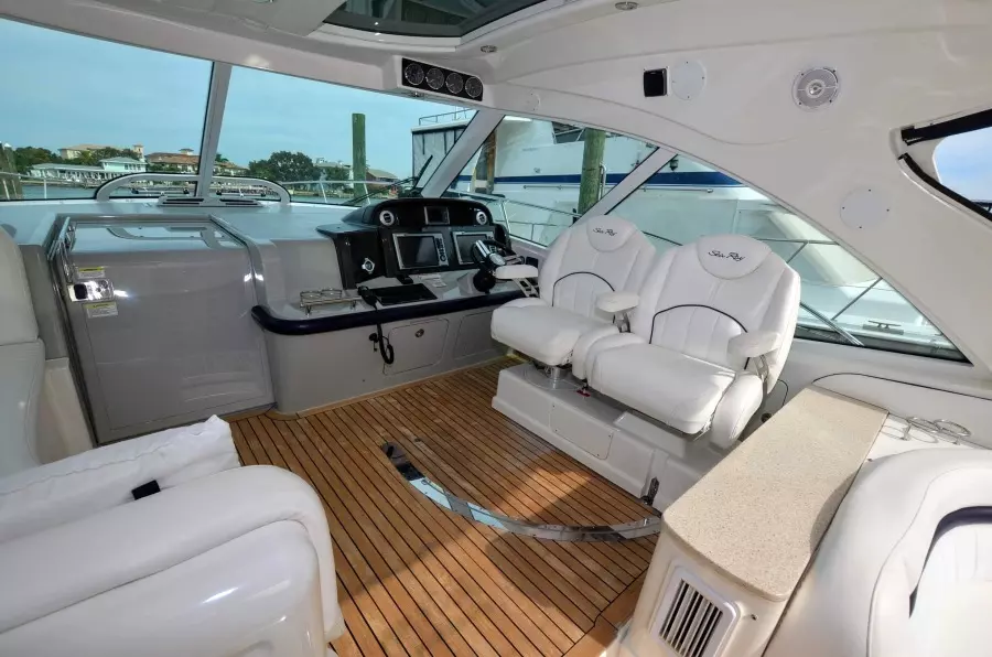 2011 Sea Ray 500 Sundancer