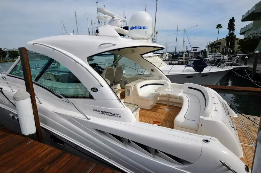 2011 Sea Ray 500 Sundancer