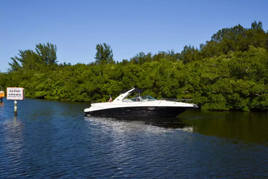 2004 Sea Ray 290 Sun Sport