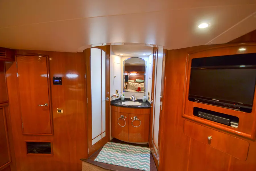 Master Stateroom Head