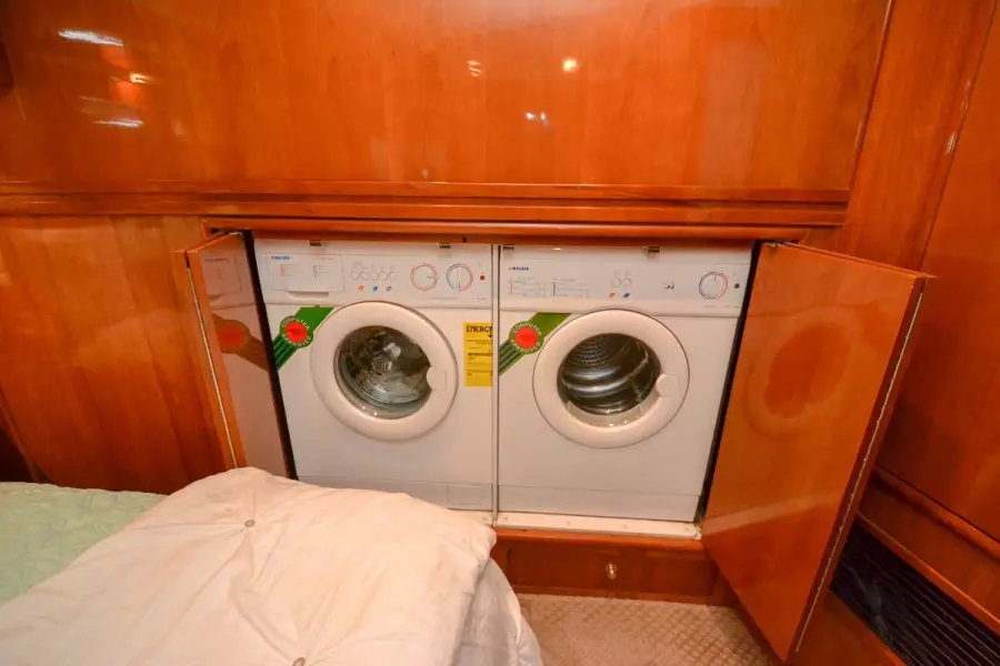 Washer & Dryer